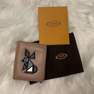 Tod’s leather bunny wallet